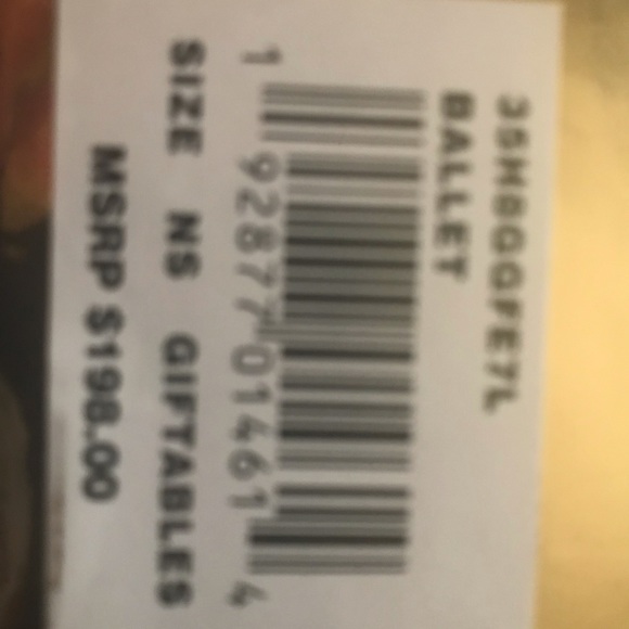 Michael Kors ❤️SOLD❤️ - Picture 7 of 8